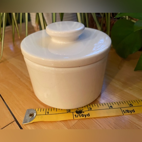 Other - Trinket dish with lid, mark USA  no marks, chips or scratches